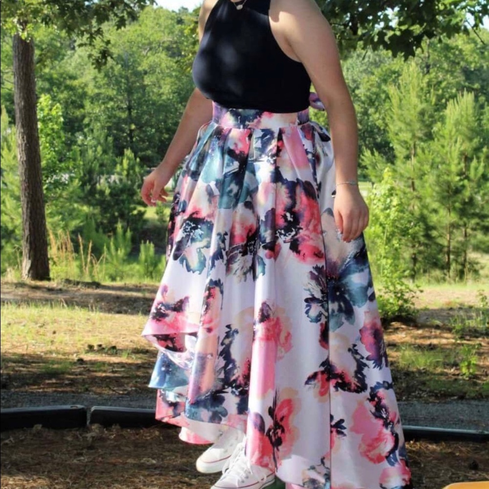 Prom Dress - Picture 1 of 3